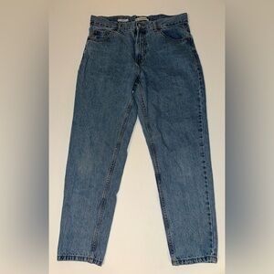 Pull & Bear Mom Jeans Women’s EUR 40 (US 8) High Rise Light Wash Mom Fit